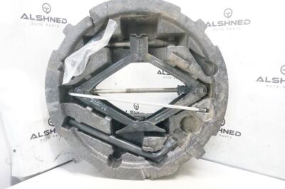 ２０　150160セット 2020 Volvo XC40 Lift Jack And Foam Holder 32243781 OEM | eBay