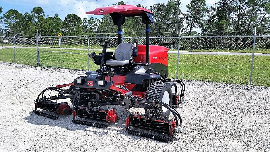 2011 Toro Reelmaster 7000-D Rough Fairway 5 Gang 4wd Reel Mower Model 03708