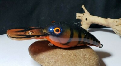 Custom painted 55 rock crawler crankbait (2.0 craw )