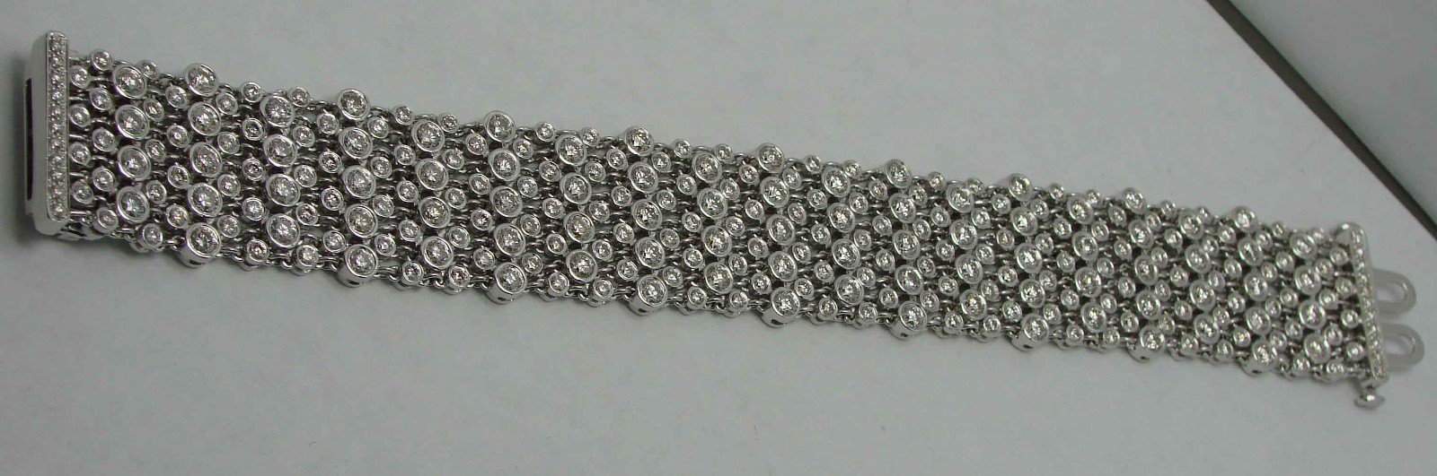 16.01 CARAT DIAMOND BRACELET