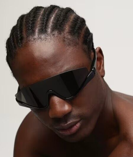 Pre-owned Gucci Gg1650s 001 Black Grey Unisex Shield Mask Sunglasses Gg 1650s In Gray