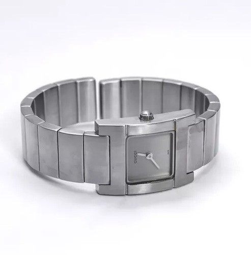 GUCCI 7800 ベージュレザー時計 GUCCI 7800 ベージュレザー時計