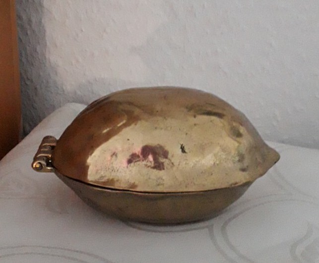 Metall Nussknacker In Walnuss Form - Goldfarben Gr. Ca. 12x8x6 Cm