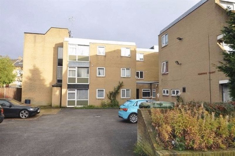 Pembroke Court, St Leonards Road, Bradford, BD8 9QS in Castleford