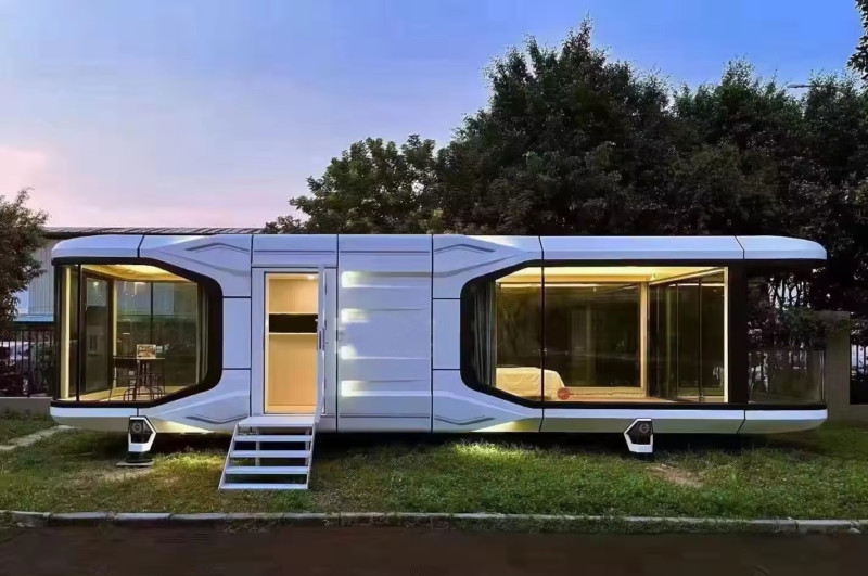 Luxury Mobile House Tiny Home futuristic prefabricated Modern Tiny House