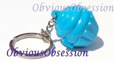 New Vintage Tupperware Mini Cupcake Keeper Cup Cake Keychain Key Chain Blue