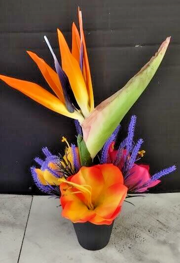 13" Small tropical table decoration