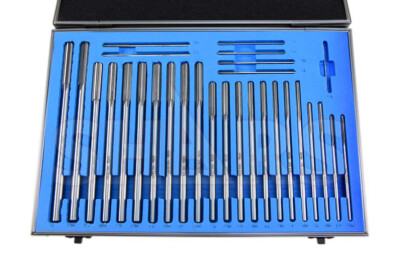 Shars 1/16- 1/2" BY 64THS 29 HSS CHUCKING REAMER FRACTIONAL SET #}