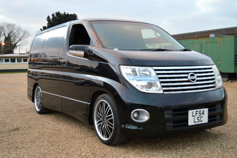 Nissan elgrand star