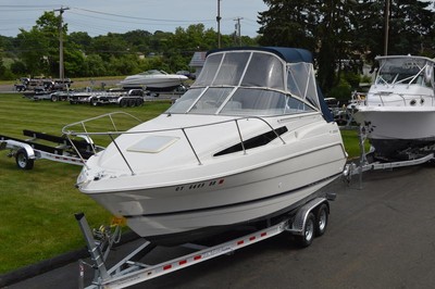 1998 Bayliner 2355 Ciera, Reman Mercruiser 5.0L EFI, 0 hrs, 2018 Alum Trailer