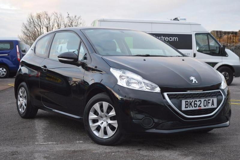 Peugeot 208 2012