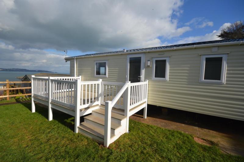 Static Caravan Paignton Devon 2 Bedrooms 6 Berth Delta Sapphire 2017 Waterside in Paignton