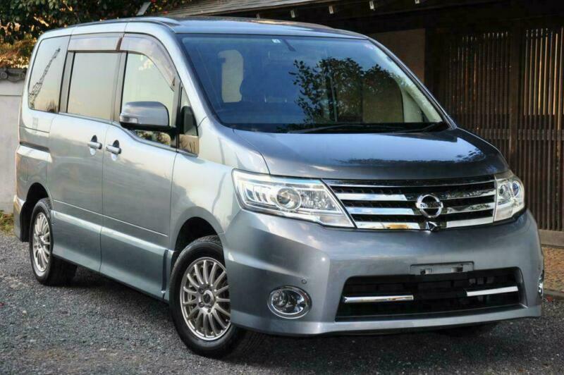 Nissan serena 2008