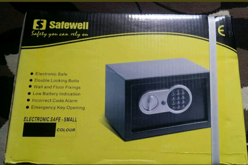 safewell safe in Salford, Manchester Gumtree