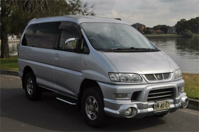 Mitsubishi delica 2005