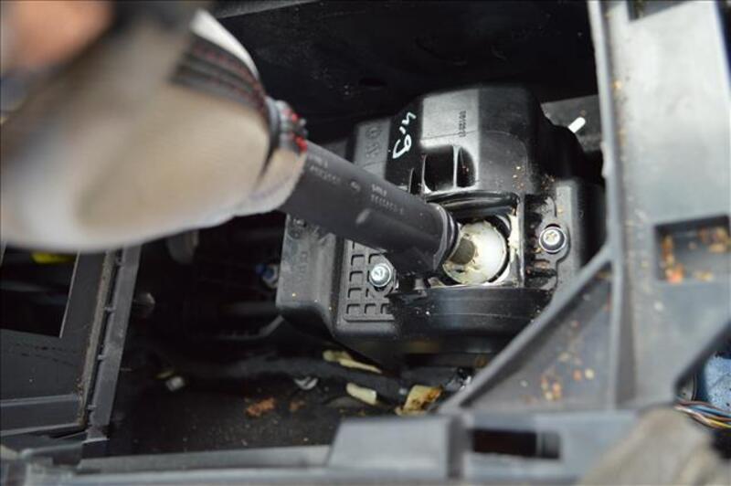 Levier De Vitesse Pour Renault Megane 1.5 Dci (Bz09 Bz0d Bz1w) 2012 73401