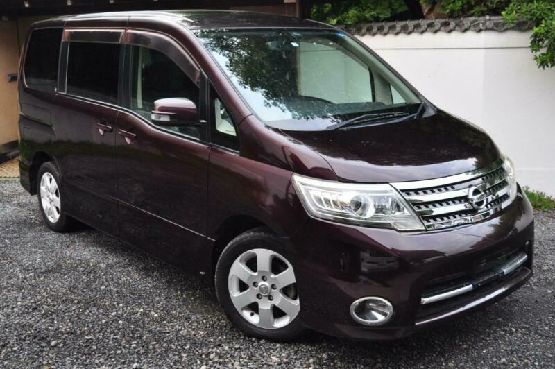 Nissan serena highway star