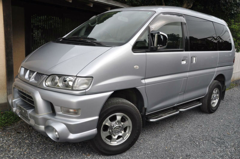 Mitsubishi delica 2006