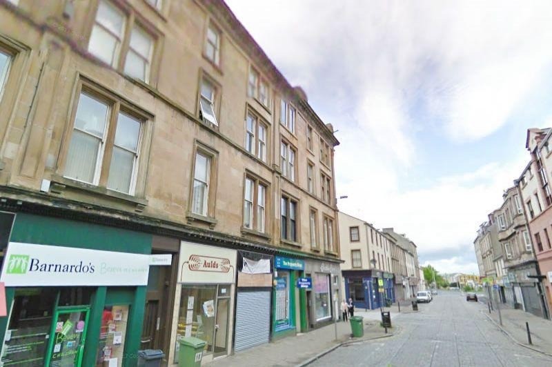 Huge 2 bedroom flat Greenock town centre in Greenock, Inverclyde