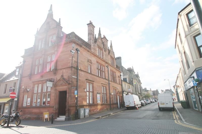 Stunning One Bedroom First Floor Flat to Rent in Alloa Town Centre in