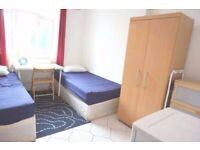 NICE BIG ROOM SHARE AT MANOR PARK ONLY £80 WEEKLY