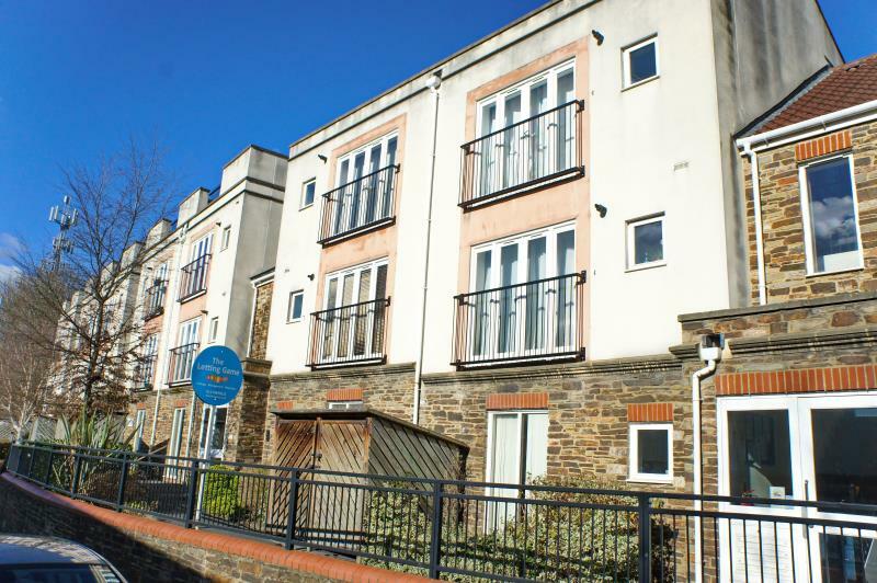 2 bedroom flat in Montpelier Court, Station Road, Montpelier, Bristol