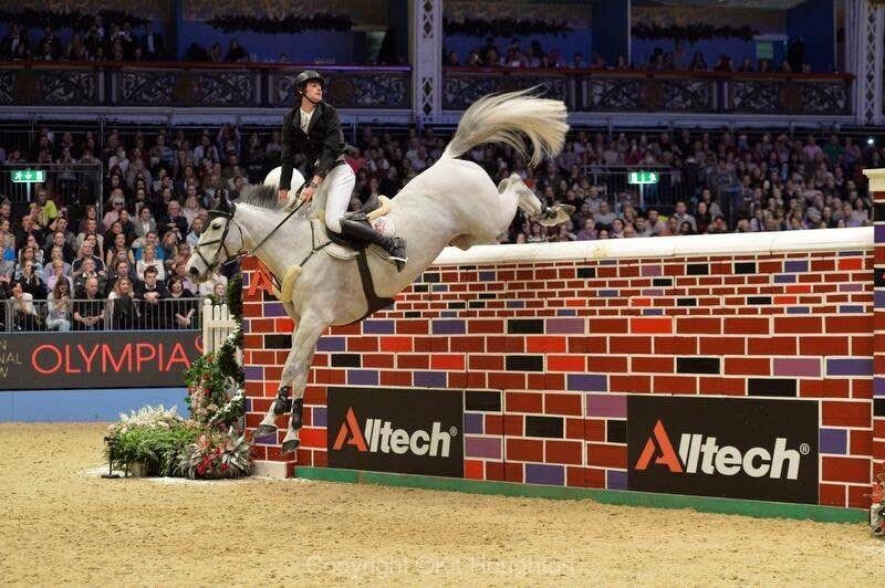 5 Tickets x Evening Performance for Puissance Olympia Horse Show Thurs