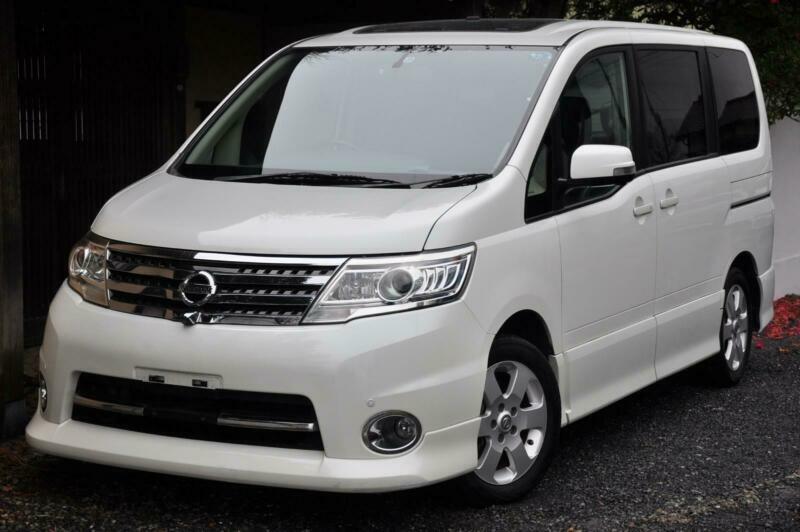 Nissan serena 2009
