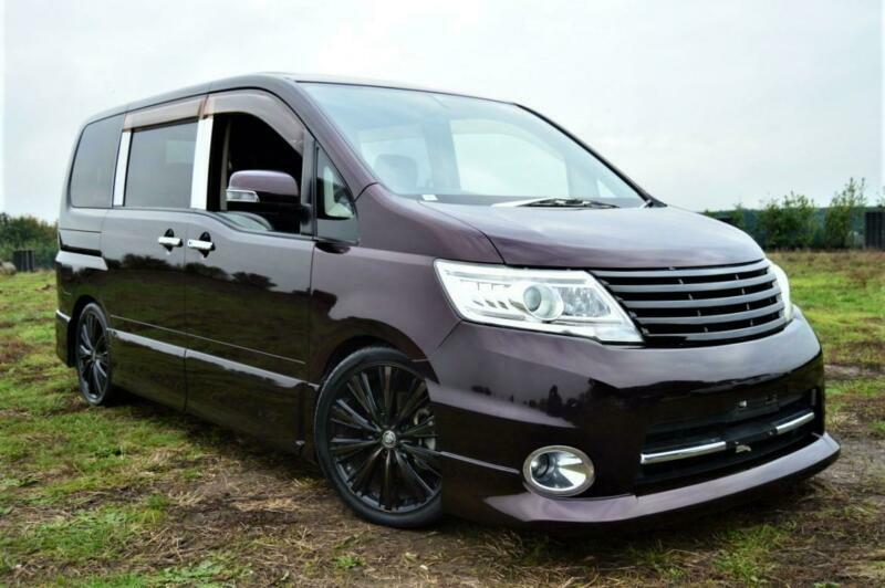 Nissan serena 2008