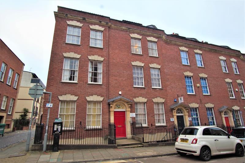 2 bedroom flat in Pritchard Street, City Centre, Bristol, BS2 8RH in