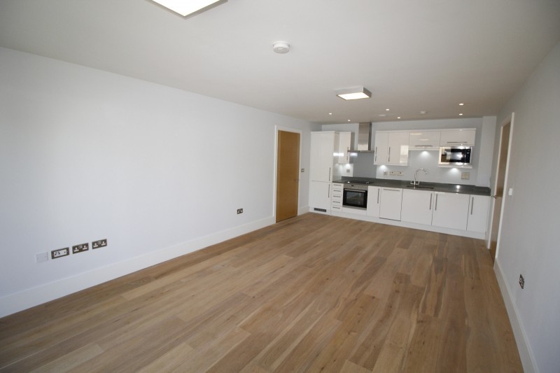 2 bedroom flat in Argo House Kilburn Park Road , London, NW6 in