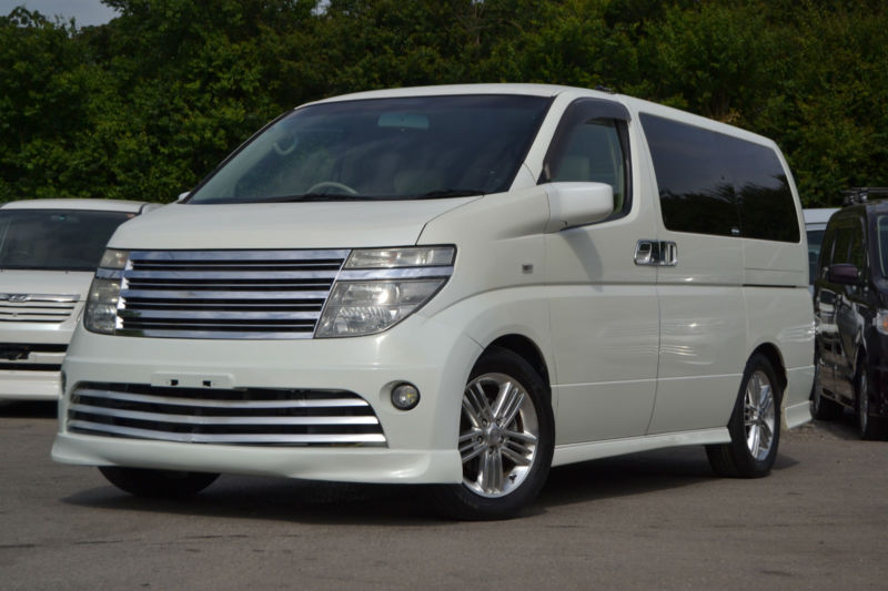 Nissan elgrand 2002