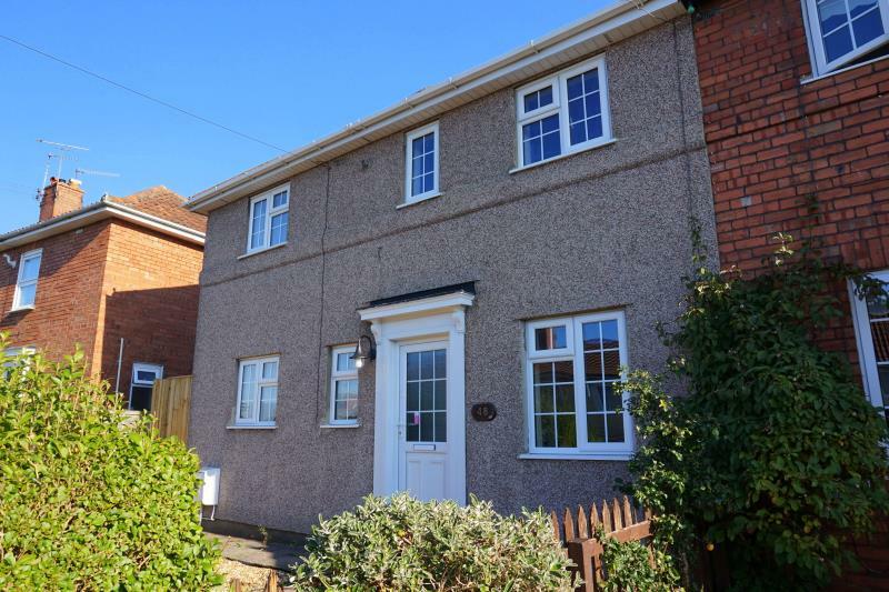 3 bedroom house in Barrow Hill Road, Shirehampton, Bristol, BS11 9QY