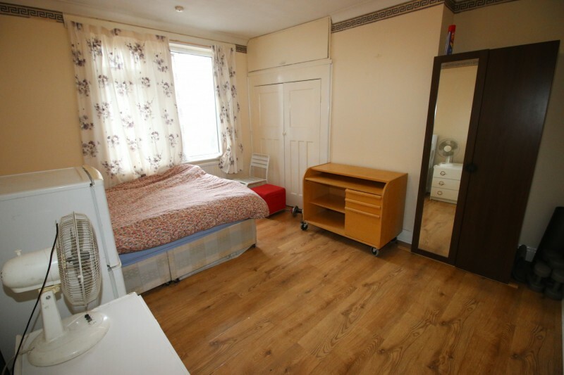 Studio flat in Ivy Road, HOUNSLOW, TW3 in Hounslow, London Gumtree