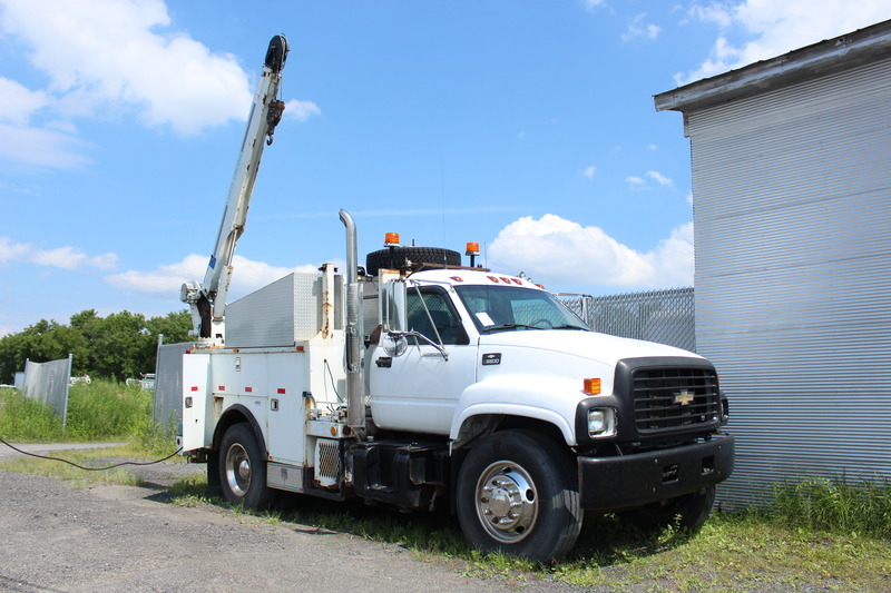 2001 Chevy C6500 Crane Truck 2001 Chevy C6500 Crane Truck