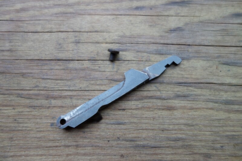 Winchester 1886 Cartridge Guide W/ Screw Vintage Great Shape, NR!