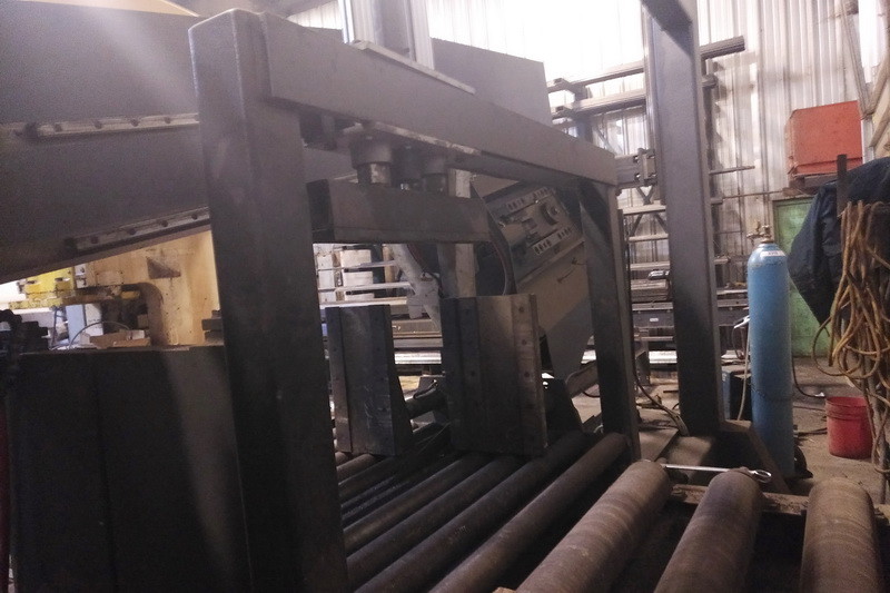 2016 HYDMECH H-26/42 SEMI-AUTO BAND SAW