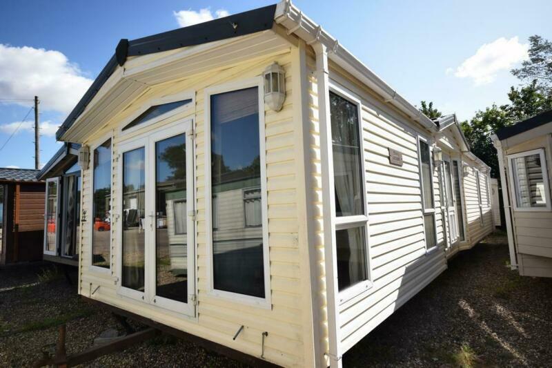 2007 Brentmere Omar Plaza Grande 41x14 Mobile Home 2 beds OFF