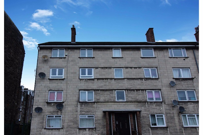 2 bedroom flat for sale Dundee, (Details purplebricks estate agents
