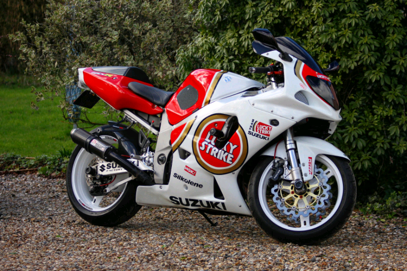 Suzuki gsxr 600 k1