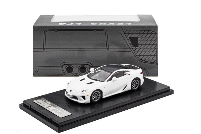 Model One 1:64 Lexus LFA Coupe Carbon Fiber Roof Whitest