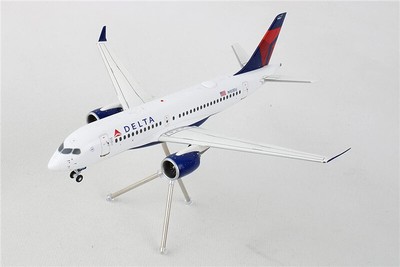 GeminiJets For Delta Airline FOR AIRBUS A220-100 N103DU 1:200 Aircraft Model