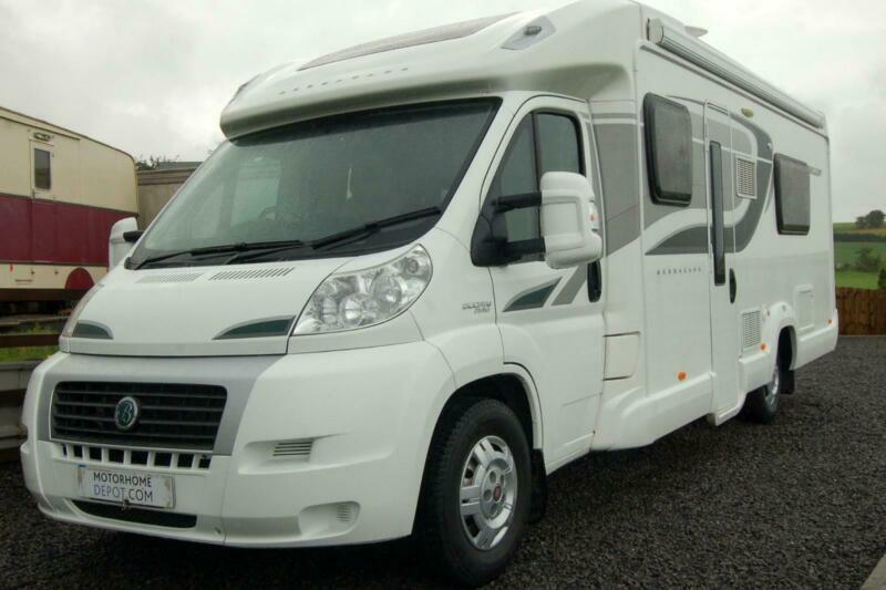2013 Bessacarr E572 luxury low profile twin fixed bed motorhome in