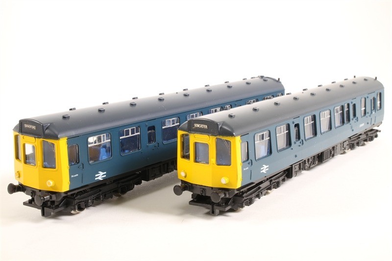 hornby railways 2Car Diesel Multiple Unit (DMU) in Porth, Rhondda