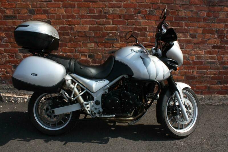 2004 triumph tiger 955i
