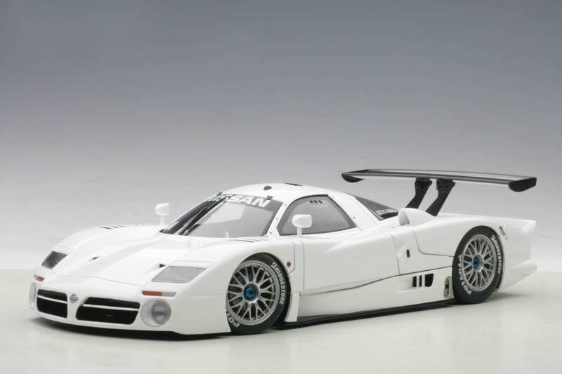 1/18　AUTOart　NISSAN　R390　GT1 1/18 AUTOart NISSAN R390 GT1 LE MANS 1998 (BLACK)(LIMITED