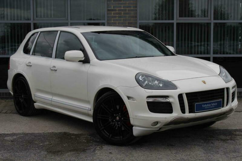 Porsche cayenne 2010 года