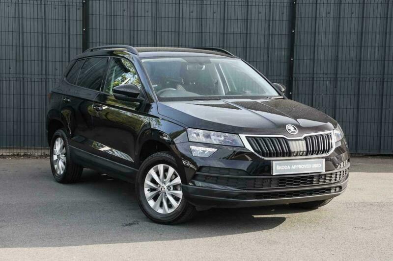Skoda karoq black