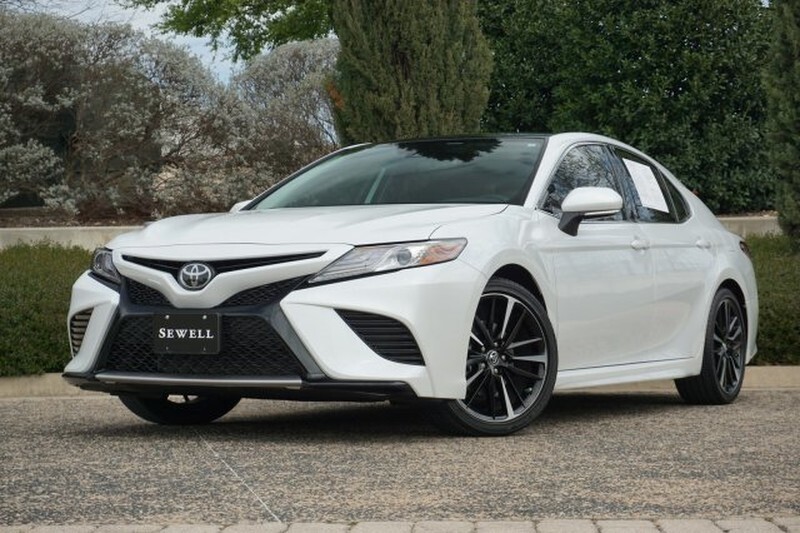 2019 Toyota Camry, Wind Chill Pearl/midnight Black Metallic With 5970
