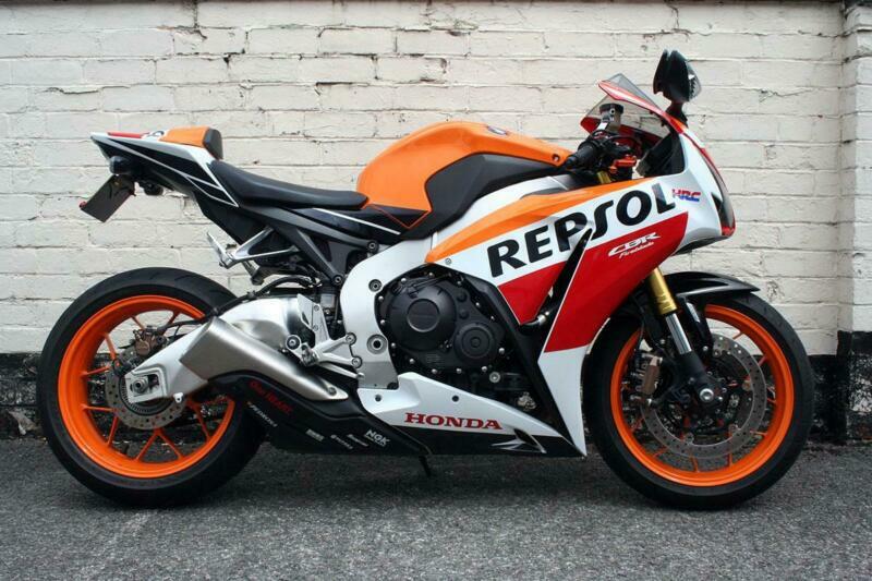 Honda cbr1000rr fireblade красный